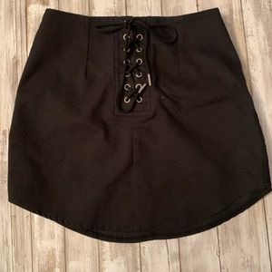 Forever 21 black skirt